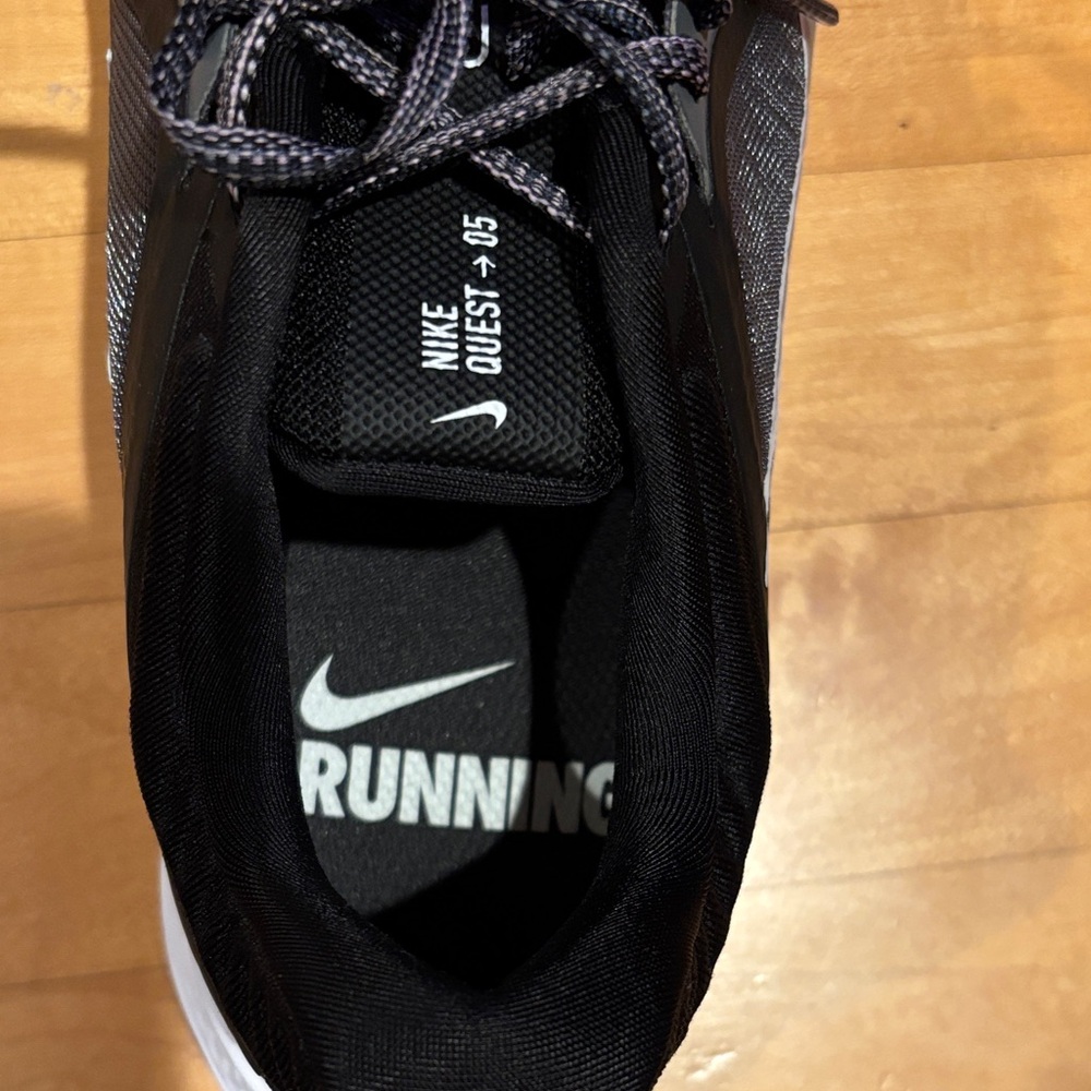 Nike Black and White Athletic Sneakers - Picture 2 of 4